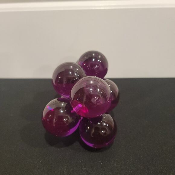 Vintage Acrylic Grapes Mid Century Lucite Purple Large Grapes - Picture 4 of 11